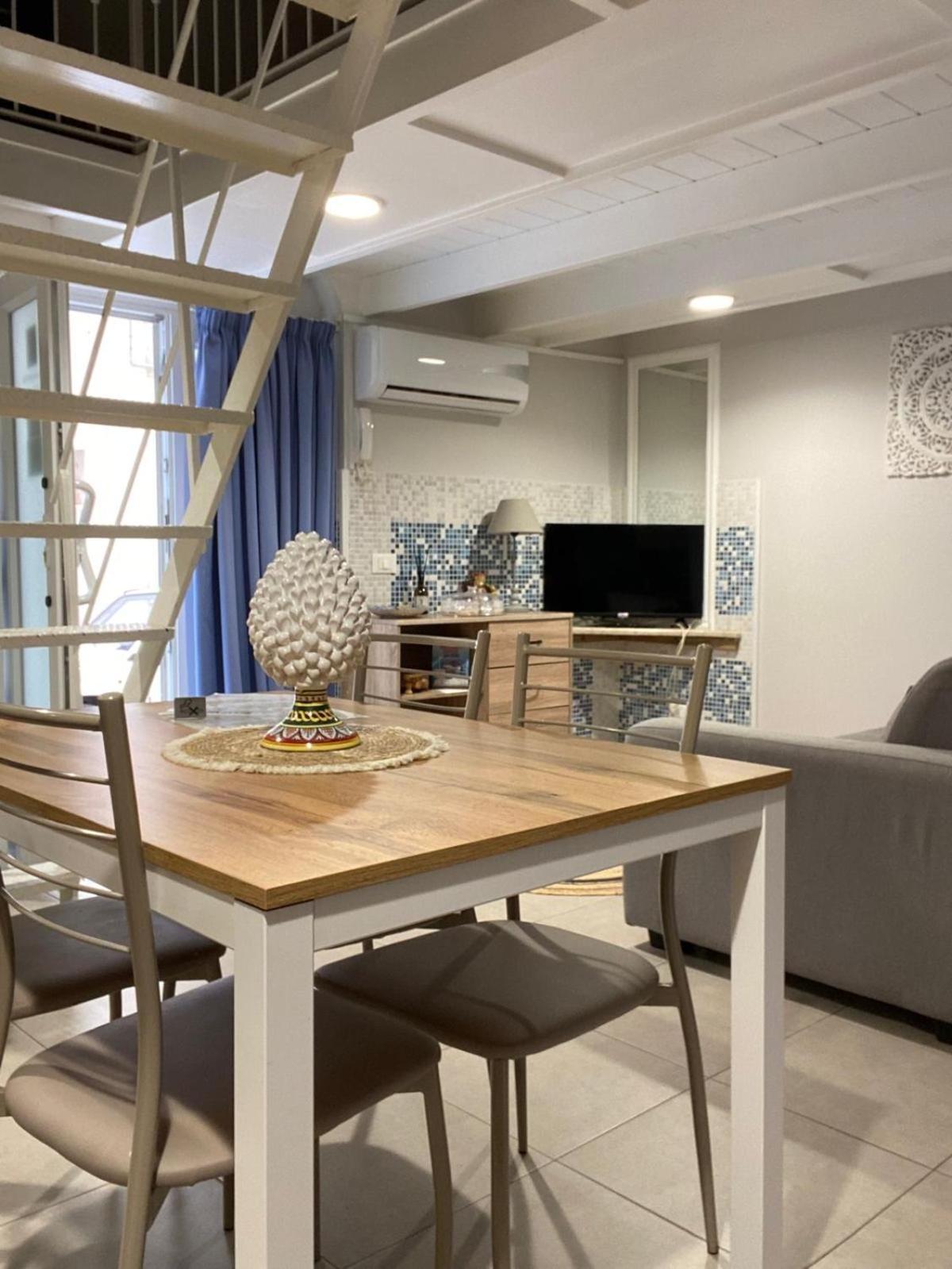 La Dimora Del Viaggiatore Luxury Apartments マツァーラ・デル・ヴァッロ エクステリア 写真