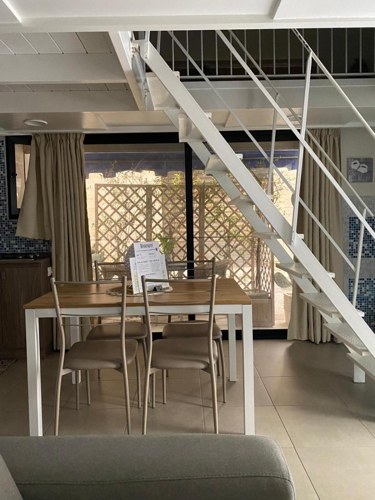 La Dimora Del Viaggiatore Luxury Apartments マツァーラ・デル・ヴァッロ エクステリア 写真